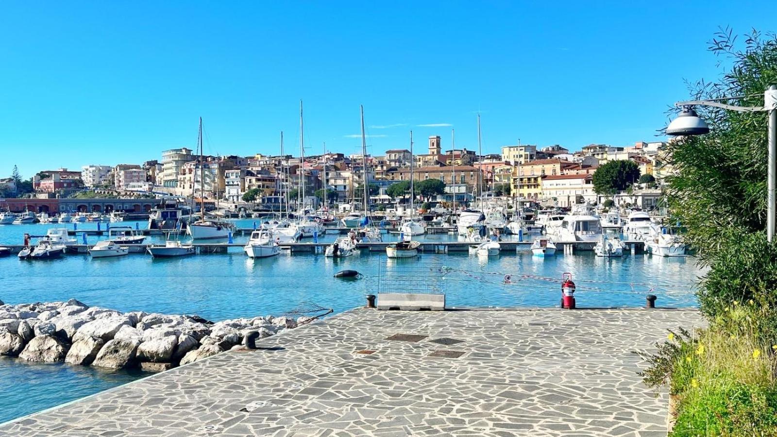 Flamingo Suites Marina di Camerota Exterior foto